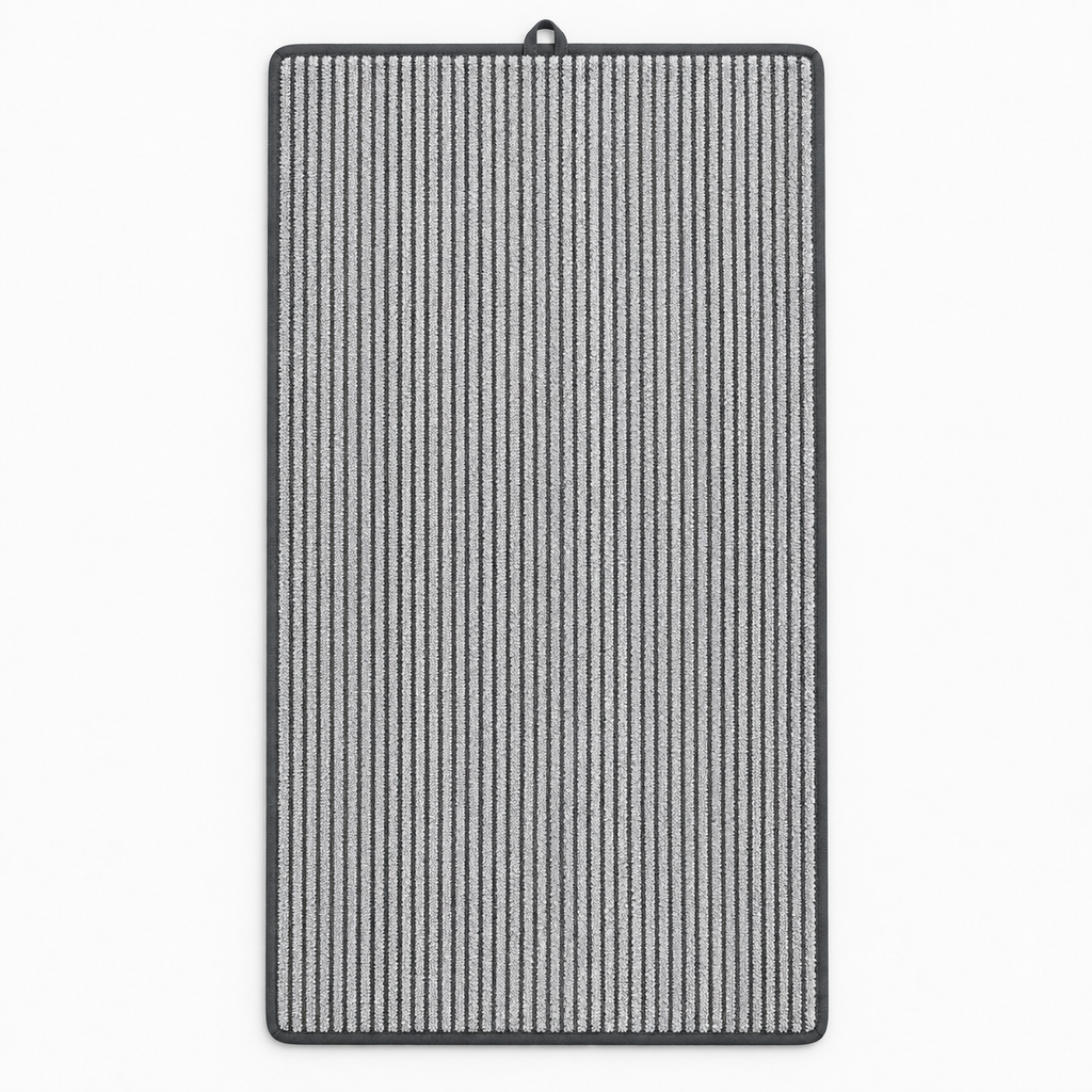 Serviette de bain grise à fines rayures